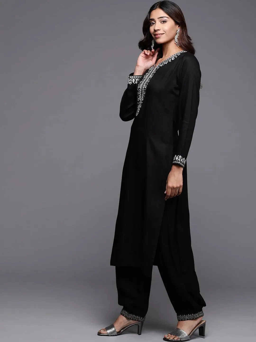 Black Embroidered Pashmina Wool Straight Kurta