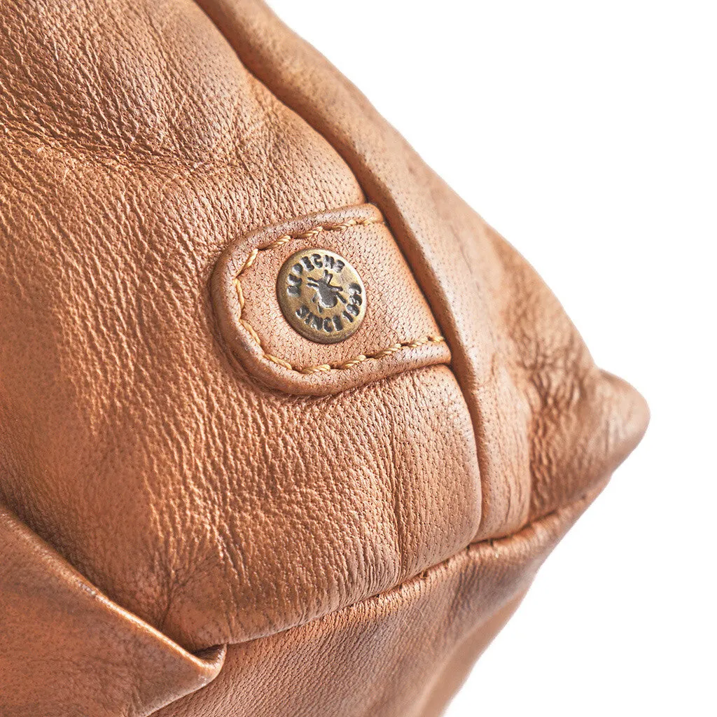 Classic crossover bag in soft leather quality / 16280 - Cognac