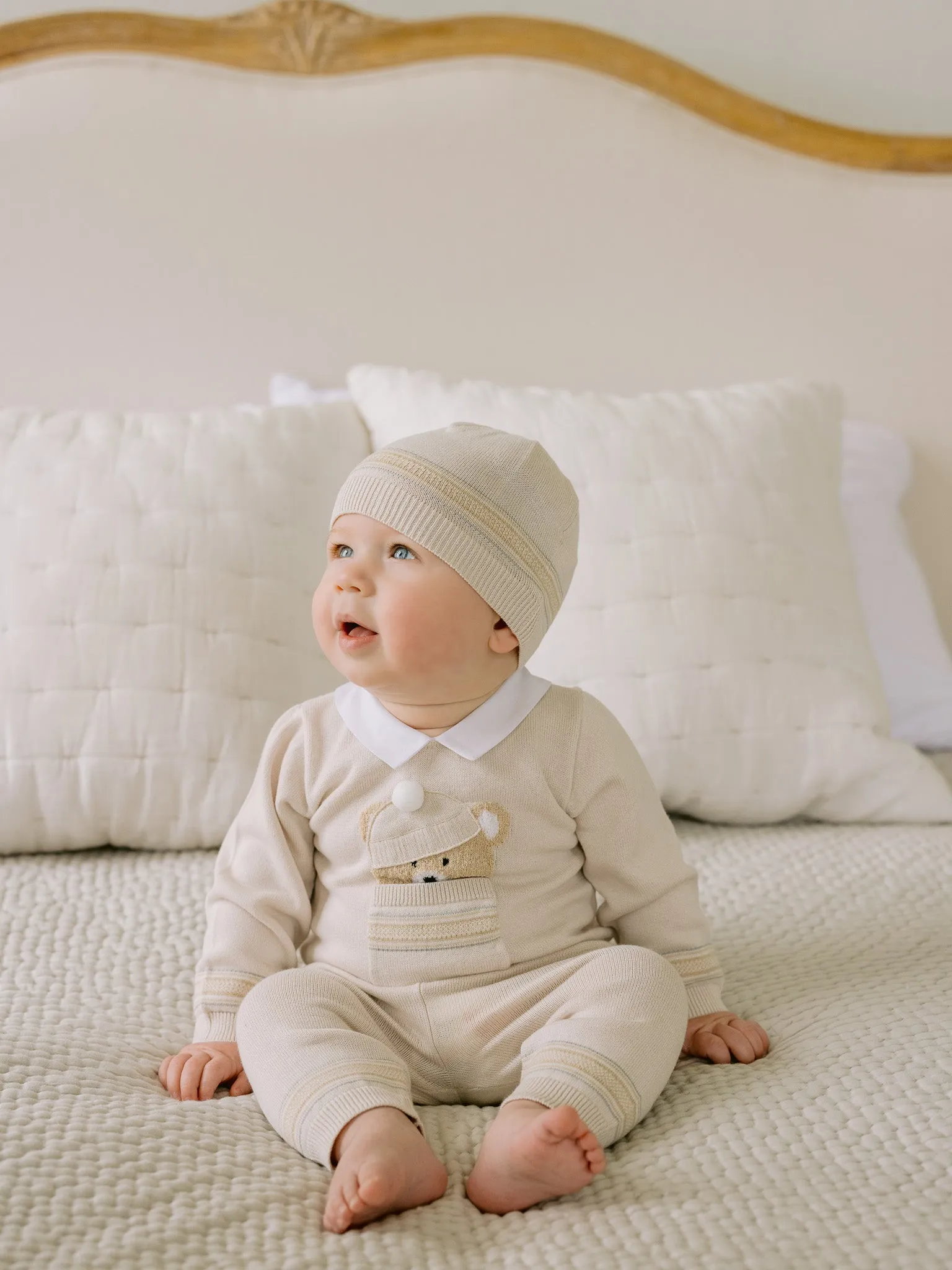 Emile et Rose 'Hudson' beige knitted teddy outfit & hat