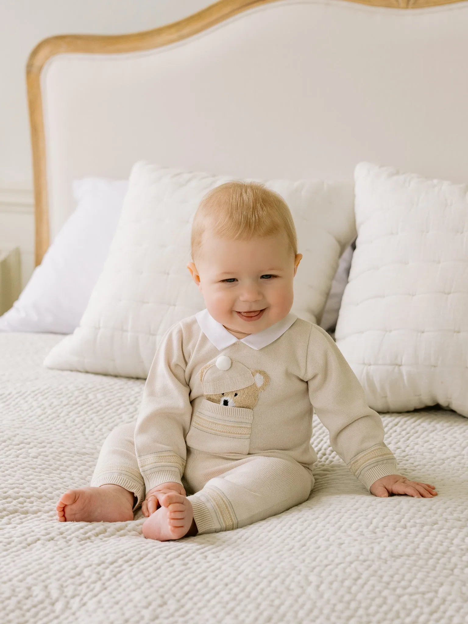 Emile et Rose 'Hudson' beige knitted teddy outfit & hat