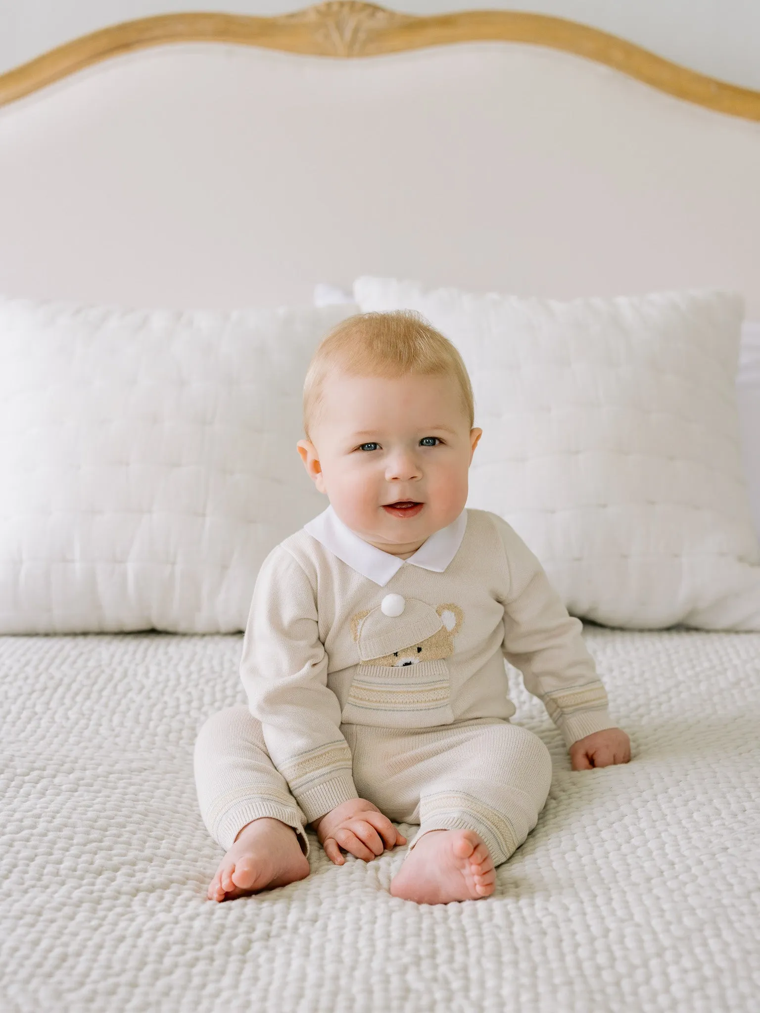 Emile et Rose 'Hudson' beige knitted teddy outfit & hat