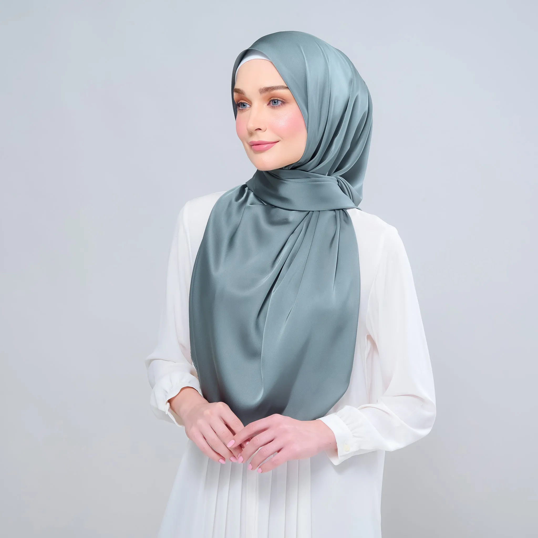 Instant Tag n' Go Shawl  | Satin Silk in Sea Green