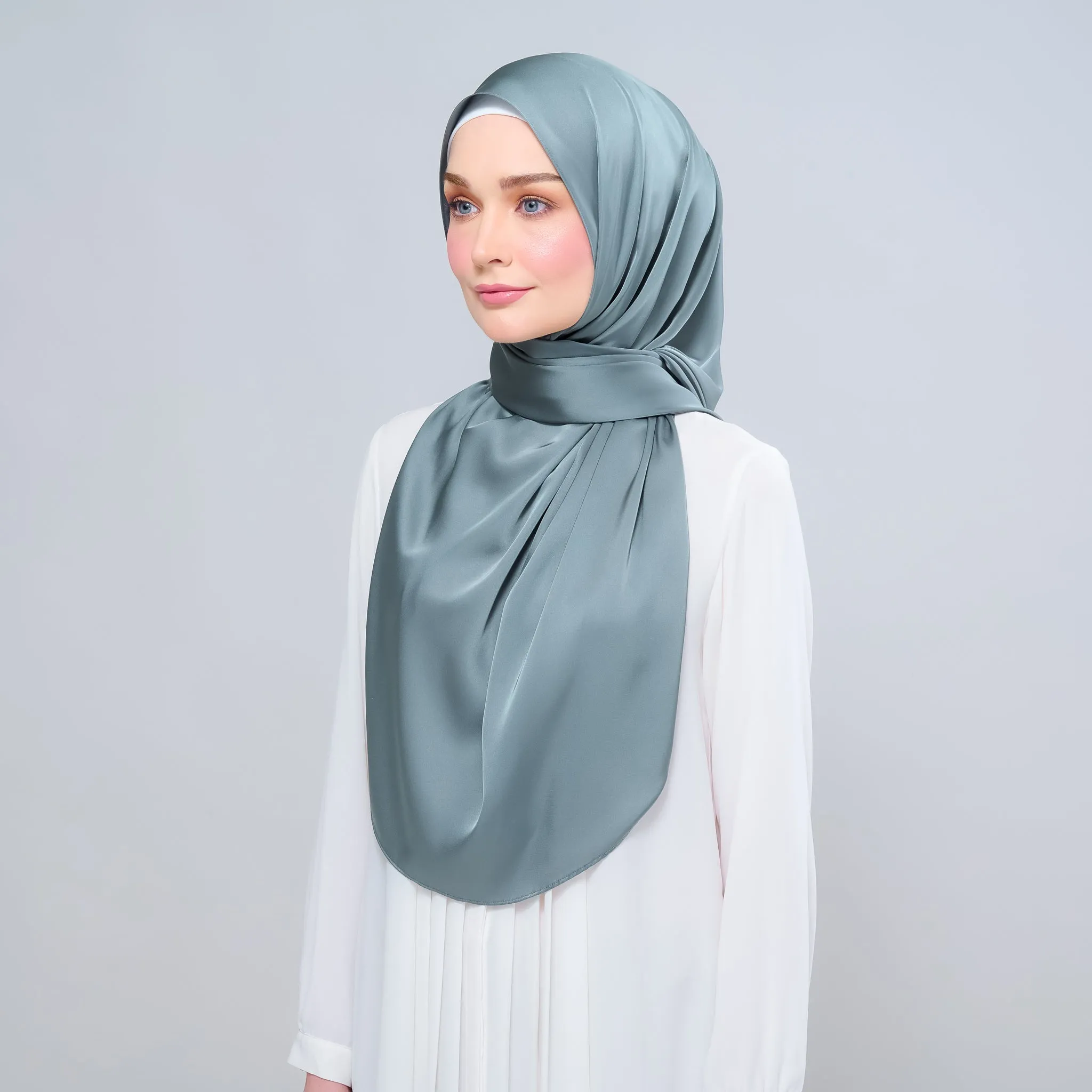 Instant Tag n' Go Shawl  | Satin Silk in Sea Green