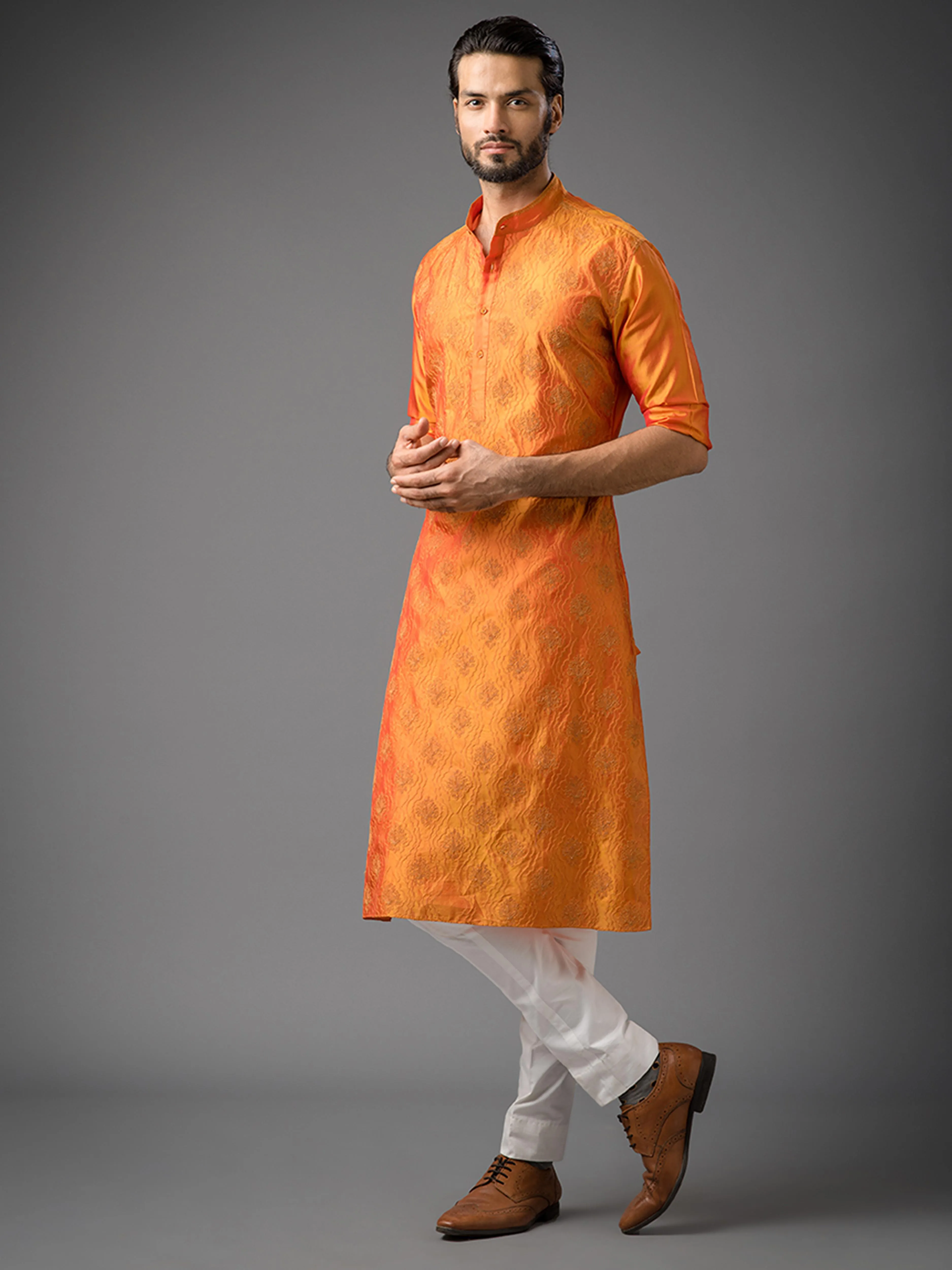 SIAMESE SCARLET EMBROIDERED KURTA