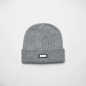 Smart Metal Badge Beanie | Grey Marl